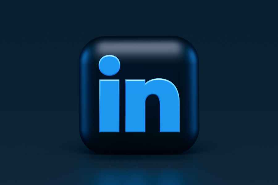 3D LinkedIn icon on dark background